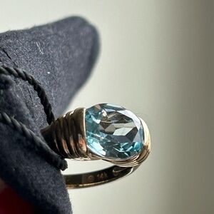 Mejuri Heirloom Ring Sky Blue Topaz